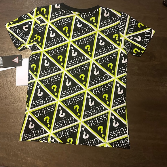 NWT GUESS
BOYS BLACK COTTON PRINTED T-SHIRT - Picture 2 of 6